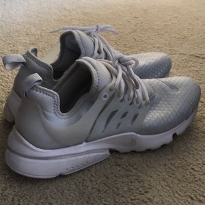 Women’s Nike Air Presto Size 8